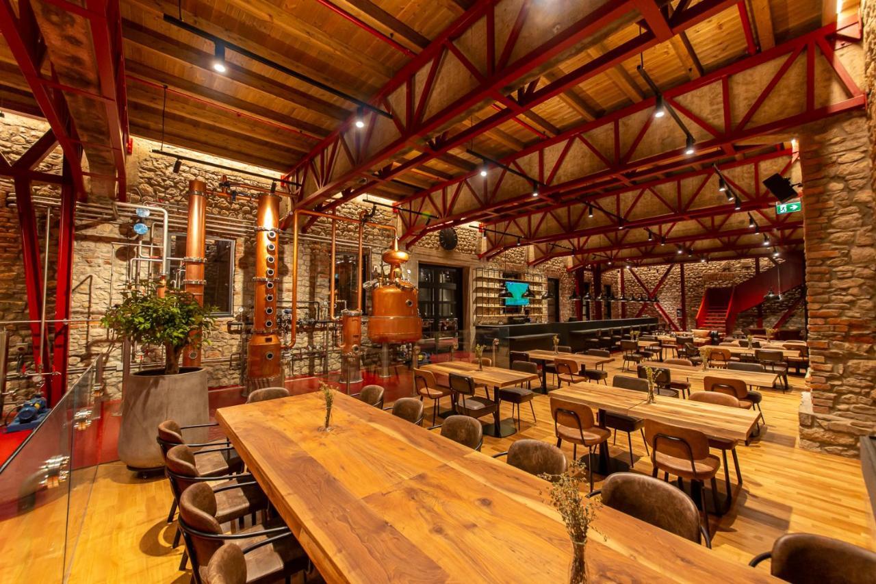 Melesin Distillery Leskovik エクステリア 写真