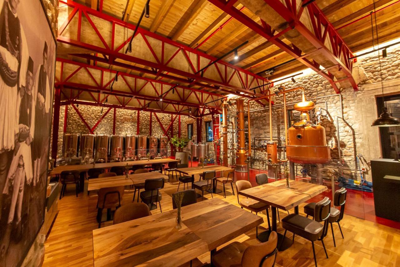 Melesin Distillery Leskovik エクステリア 写真