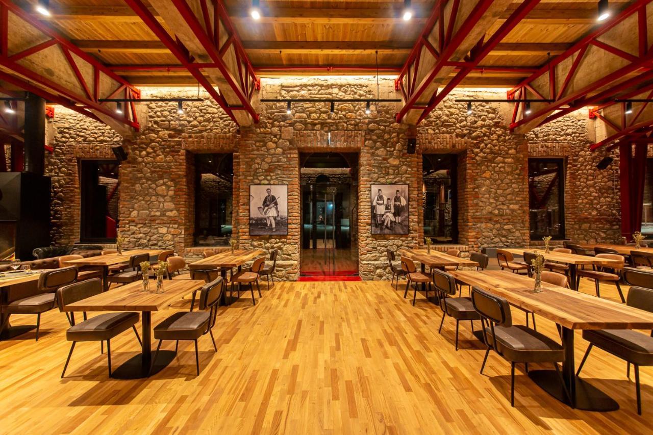 Melesin Distillery Leskovik エクステリア 写真